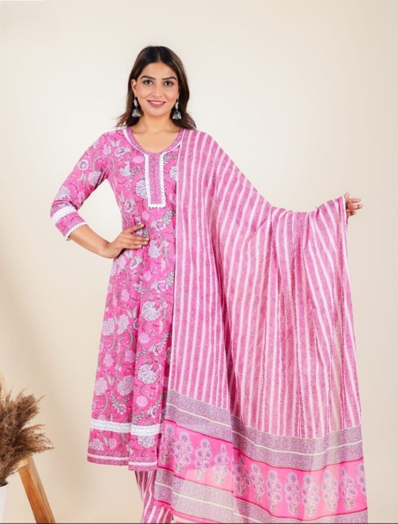 Pink Floral Kurta set for Women