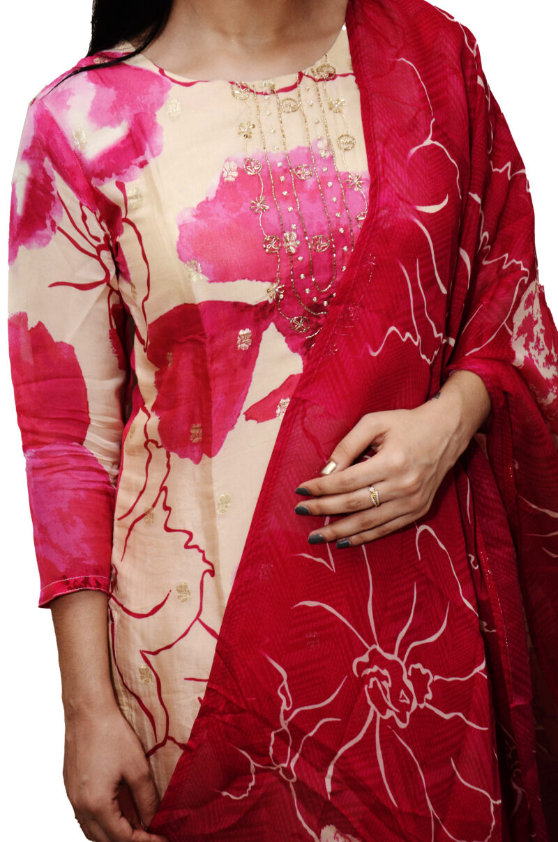 Pink Foral Crepe Kurta Set and Pant with Dupatta