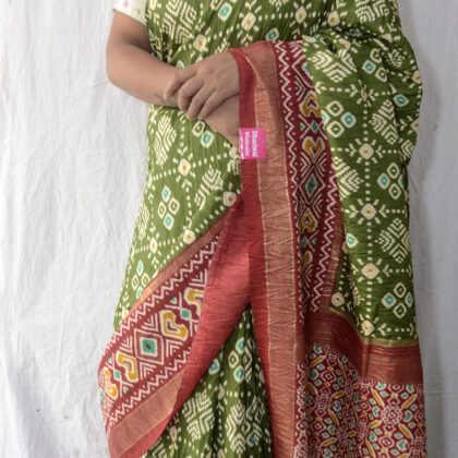 Vichitra silk saree